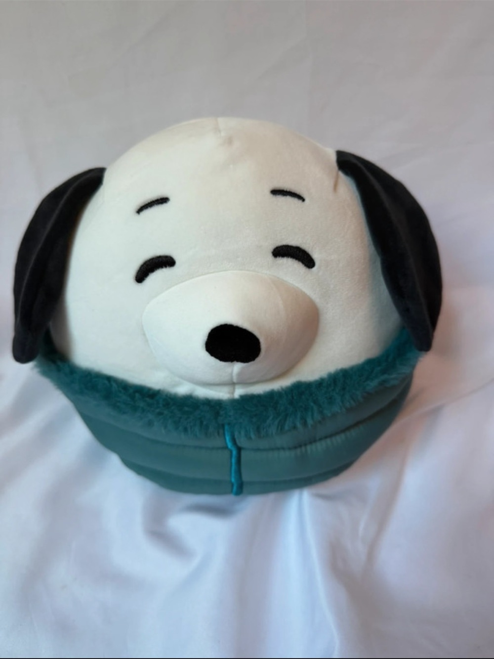 Snoopy Squishmellow in White and Teal